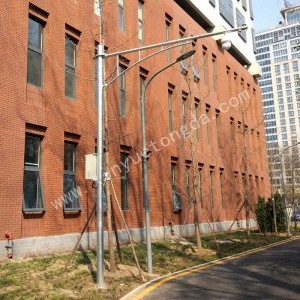 监控杆